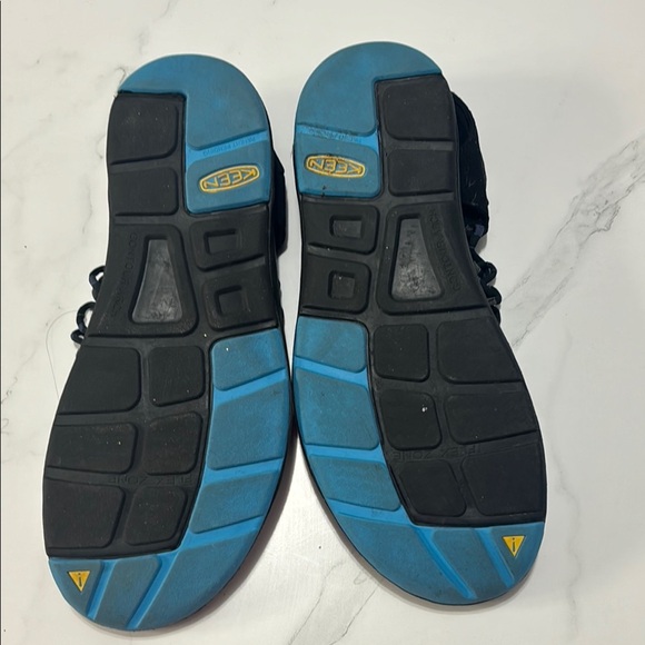 Keen Shoes - Picture 4 of 4